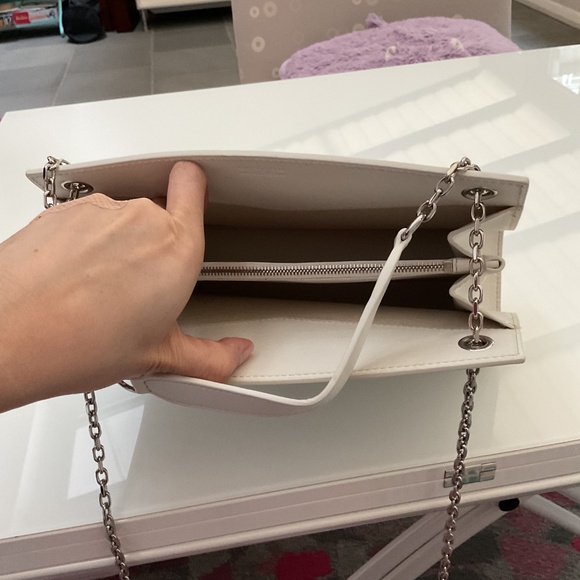 Rouette White Leather Bag - Picture 6 of 9